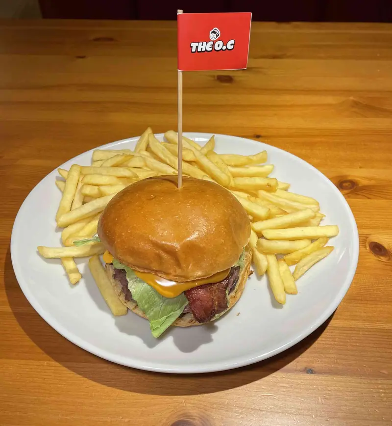 THE O.C. — Dylan's Burger